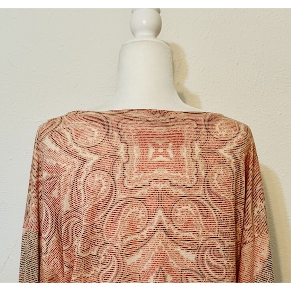 Chico's  Size 2 US L Symmetrical Scrolls Samantha Top 3/4 Sleeves - Picture 6 of 12